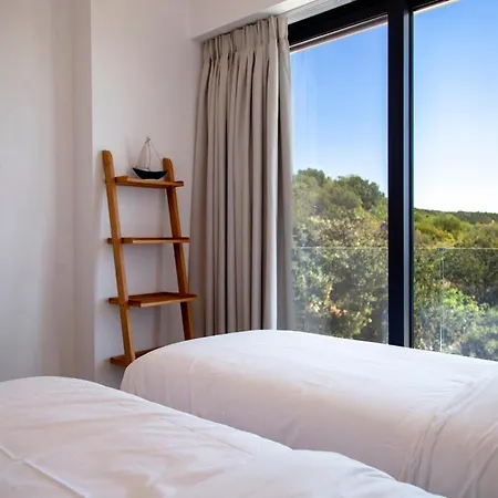 Blauw With Infinity Pool & Sea Views Apartment *